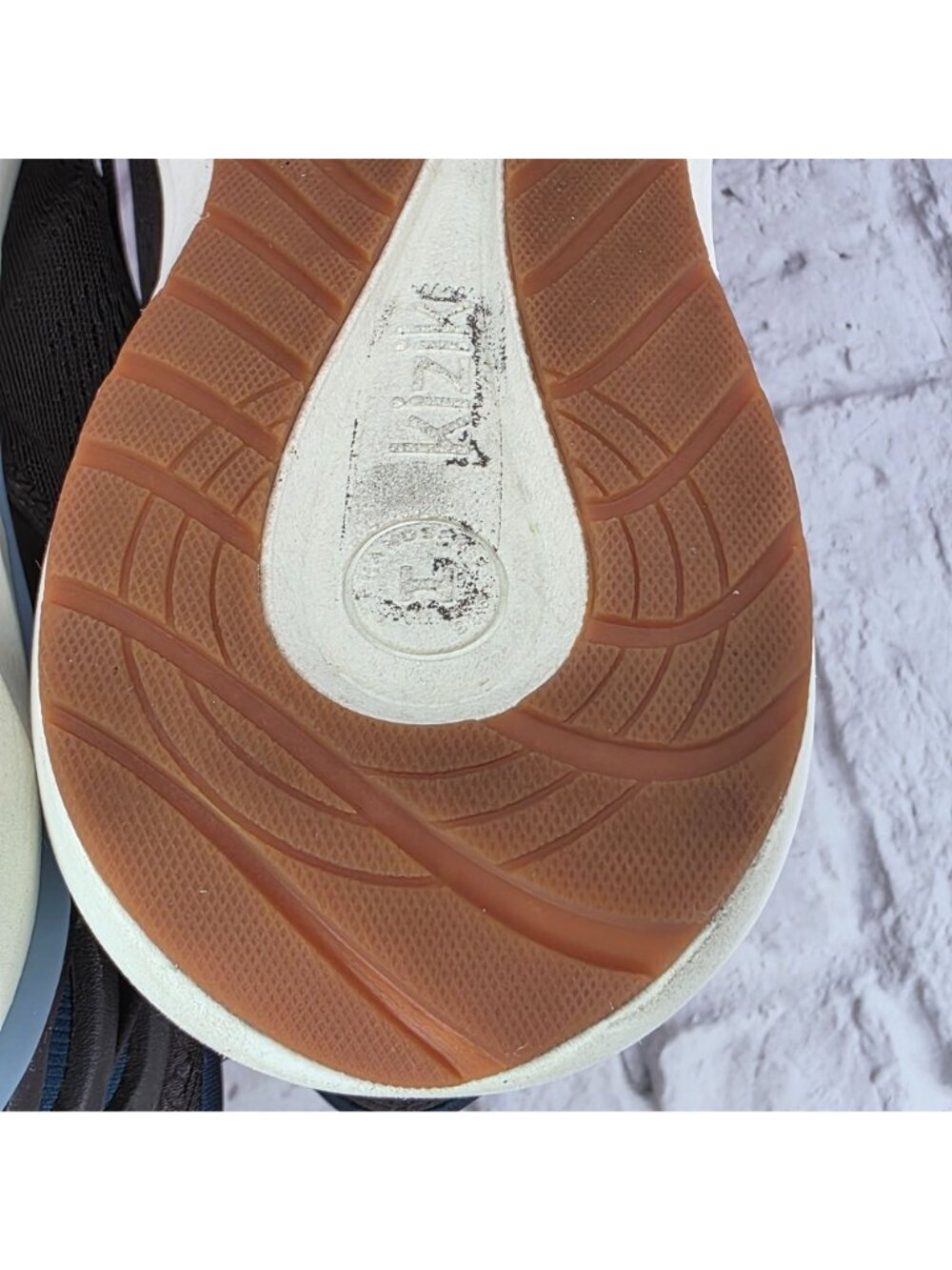 Kizik Tennis Athens 2 Mole Shoes Women's Sz 9 Hands-Free Technology & Cushioned - Picture 11 of 12